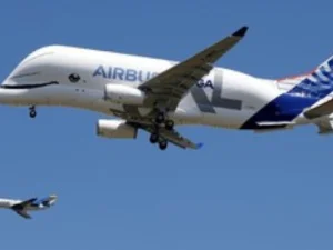 Saham Airbus Melompat 2 Persen, Boeing Terkapar