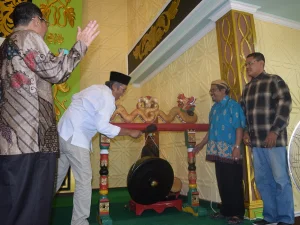 Bupati Sintang Ajak Masyarakat Suku Jawa Junjung Tinggi Adat Istiadat