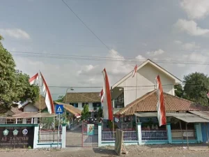 MTs. Azzainiyah 1 Paiton Probolinggo