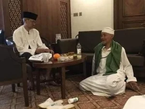 Kiai Mahrus Ali Beristikharah tentang Mbah Dim, Kenapa?