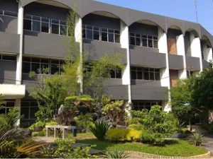 Universitas Darul ‘Ulum (UNDAR) Jombang