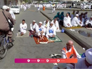 Hukum Melaksanakan Shalat di Jalan Raya