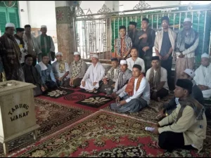 Jamaah Tarekat Naqsyabandiah Aceh Mengunjungi dan Menziarahi Maqam Syekh Abdul Wahab Rokan