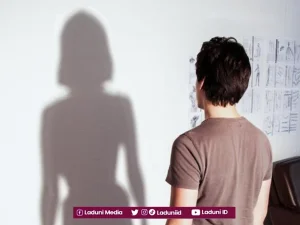 Hukum Seorang Pria yang Berdandan Menyerupai Wanita