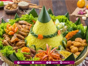 “Tumpeng” sebagai Simbol Syukur dan Filosofi Kehidupan dalam Tradisi Nusantara