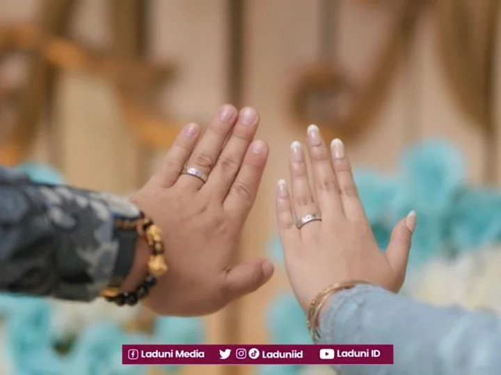 Sikap Perempuan ketika Dilamar Seorang Laki-laki