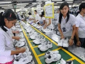 Indonesia Duduki Posisi ke-4 Dunia dalam Produksi Sepatu