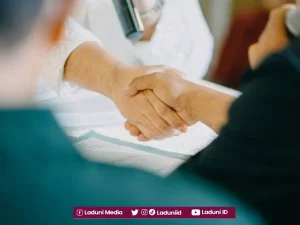 Hukum Wanita yang Menjadi Saksi Pernikahan