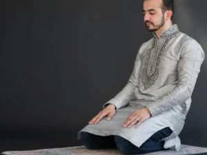 Serba-serbi Fikih Shalat Duduk