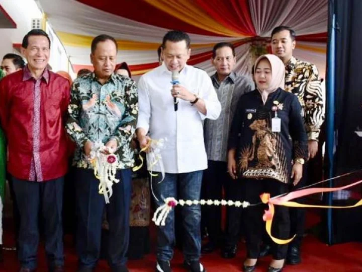 Akomodir Kebutuhan Pendidikan, DPR-Menristekdikti Resmikan Universitas Purbalingga