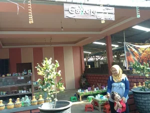 Belajar Membuat Tembikar dari Blitar