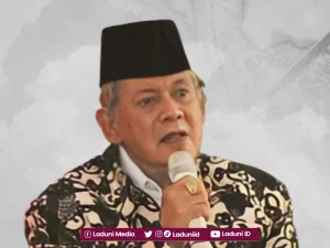 Biografi KH. Abdul Hamid Baidlowi, Pengasuh Pesantren Al-Wahdah Lasem