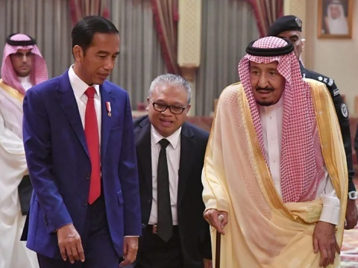 Kunjungan Jokowi ke Arab Saudi: Santap Siang Bersama Raja Salman dan Lanjut Ibadah Umroh