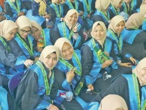Ponpes Misbahul Ulum Menggelar Wisuda