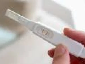 kenali Perbedaan Gejala Hamil Muda dan Haid