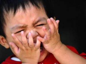 Anak Anda Cengeng? Coba Atasi dengan Lima Cara Ini