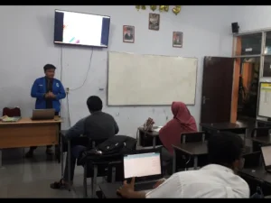 Tingkatkan Literasi Siswa, MAN IC Sambas Gelar Seminar Proposal Karya Tulis