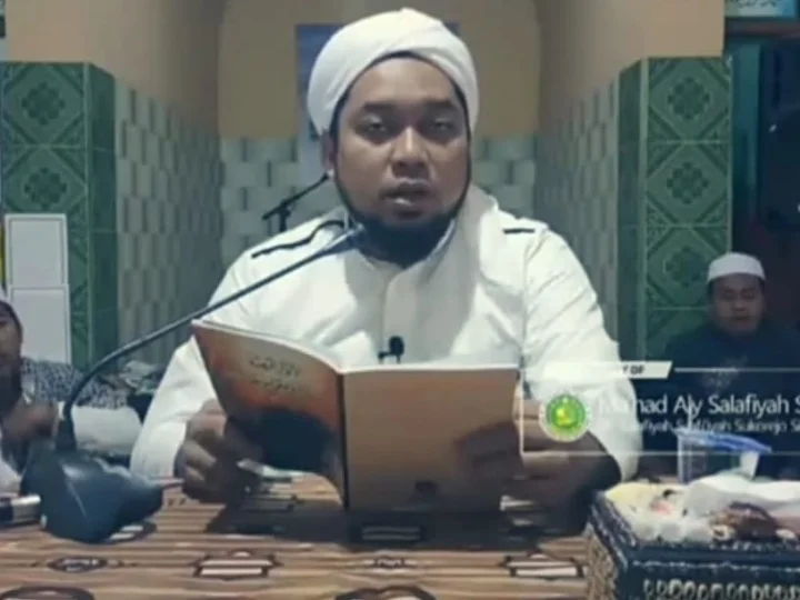 Pesan KH Ach Azaim Ibrahimy untuk Seluruh Anak Bangsa