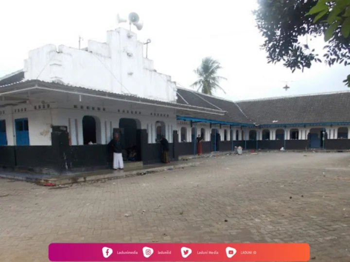 Pesantren Fatihul Ulum, Manggisan Jember