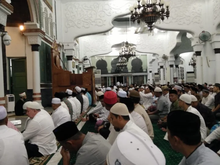 Qiamul Lail Media Komunikasi Vertikal