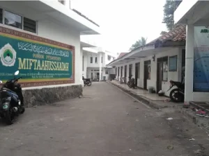 Pesantren Miftahussa’adah Sukabumi
