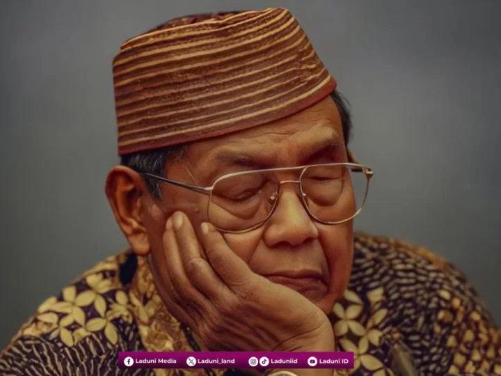 Tahun 1999-2000 M: Gus Dur Temukan Makam Kuno di Hutan Belantara Banyuwangi