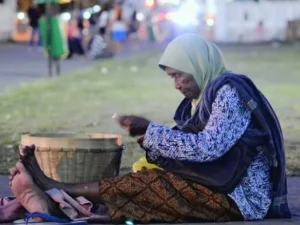 Lailatur Qodar dan Si Mbah Penjual Pisang