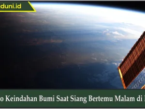 Foto Keindahan Bumi Saat Siang Bertemu Malam di ISS