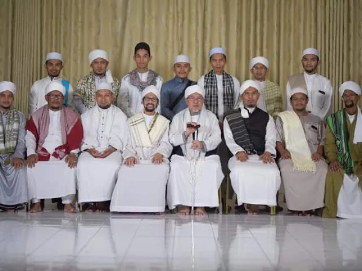Mengenal Sosok Mursyid Sebagai Khalifah Rasul