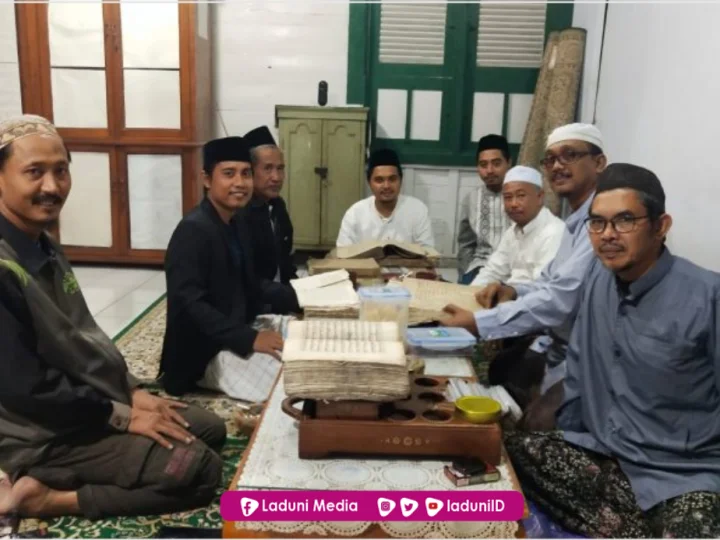 Keutamaan Menjaga Silaturahmi