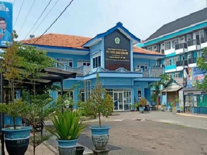 MTs Zainul Hasan 1 Genggong Probolinggo