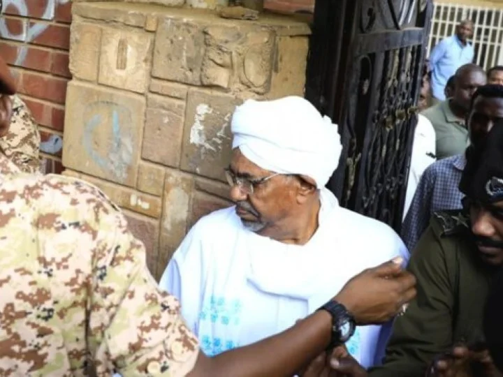 Omar Al-Bashir Tampil Perdana Pacsa Kudeta