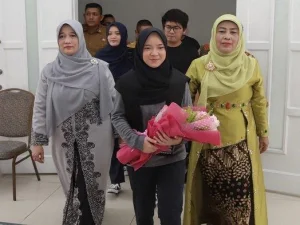 Nissa Sabyan Disambut Prosesi Adat Aceh