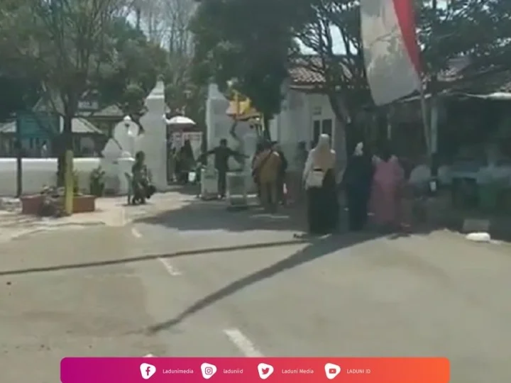 Ziarah di Makam Sunan Gunung Jati, Penata Agama dari Tanah Sunda
