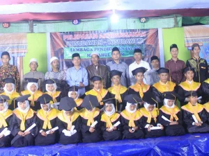 Puncak Haflah Mifthul Ulum DIrangkai dengan Pelepasan Santri