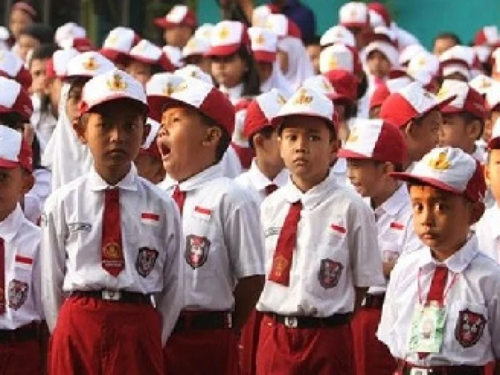 Kisah: Anakku Ranking ke-23