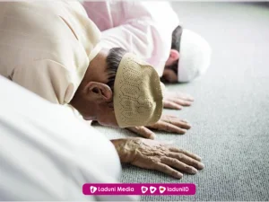 Hukum Lupa atau Ragu Jumlah Rakaat saat Melaksanakan Shalat