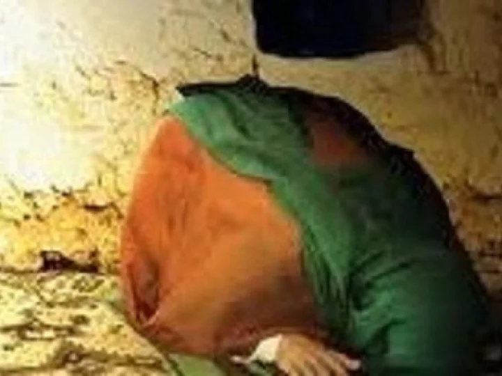 Kisah Pertaubatan Abu Hafshin Setelah Jatuh Cinta pada Gadis