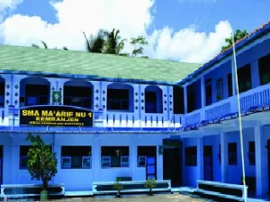 SMA Ma'arif NU 1 Kemranjen Banyumas