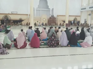 Dinsyar Simeulue Serahkan 122 Hafidz dan Hafidzah Ke Pondok Pesantren