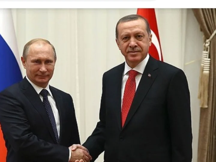 Pembelian Senjata S-400 Rusia sebagai Momen Kunci Hubungan Turki-Rusia