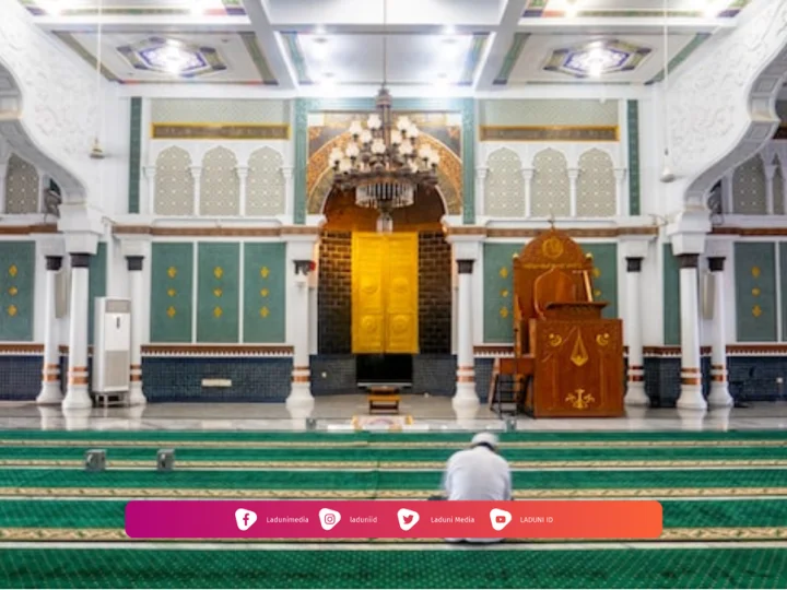 Dalil Keutamaan Shalat Sunah Qabliyah dan Ba’diyah Dzuhur