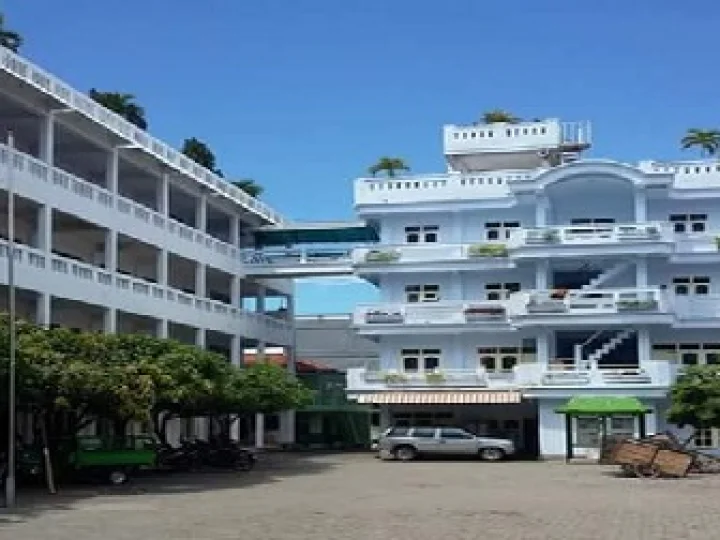 Pesantren Nurul Cholil Bangkalan