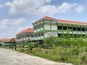 Pesantren Madrasatul Qur'an Tebuireng