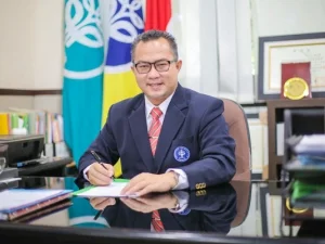Impor Rektor Asing Lebih Mudah di Kampus Baru