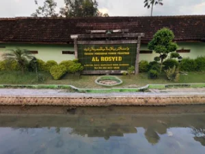 Pesantren Al-Rosyid Bojonegoro