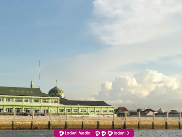 Pesantren Maslakul Huda Kab Lamongan