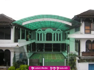 Pesantren Kyai Parak Bambu Runcing Kab. Temanggung