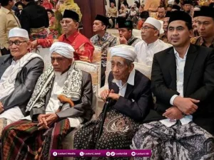 7 Rahasia KH. Maimoen Zubair dalam Mendidik Anak dan Santri Menjadi Kader Bangsa