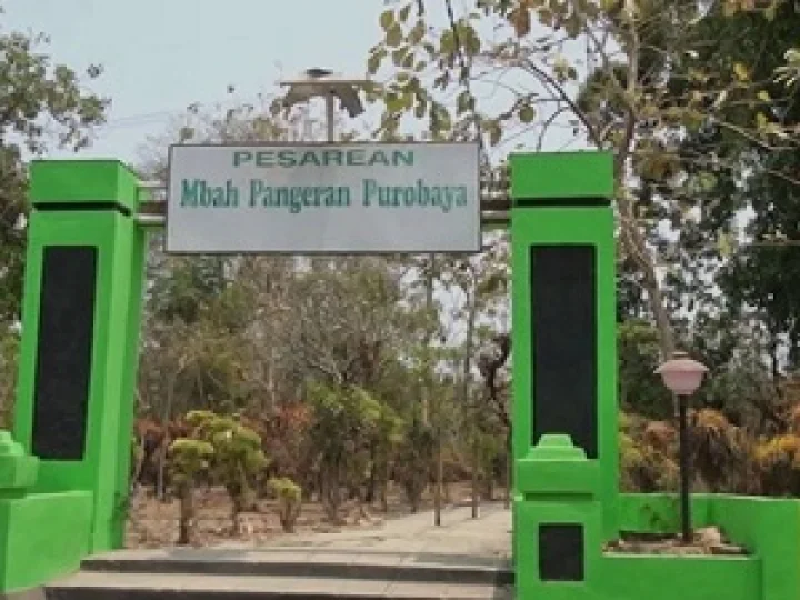 Lintas Ziarah Kota Tegal dan Berdoa di Makam Pangeran Purbaya